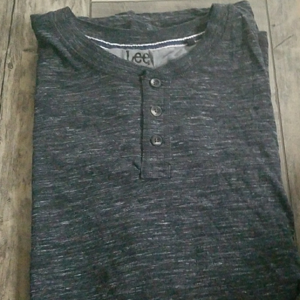 Lee 3 button T-shirt